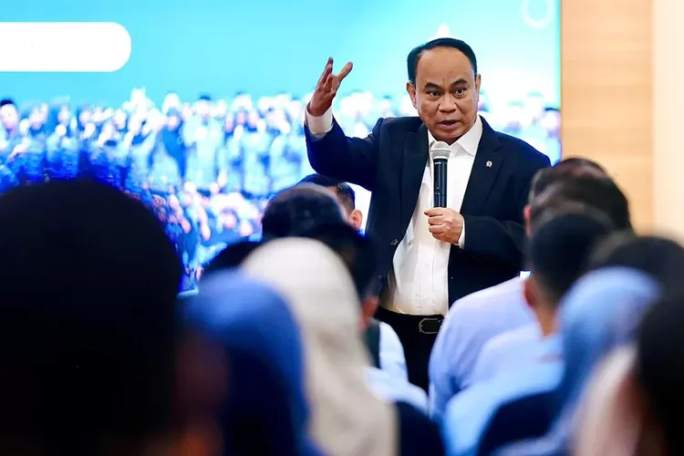 Komdigi Percepat Digitalisasi Ekonomi Desa Lewat Koperasi